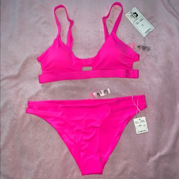 Bikini Bottom - Picture 4 of 4